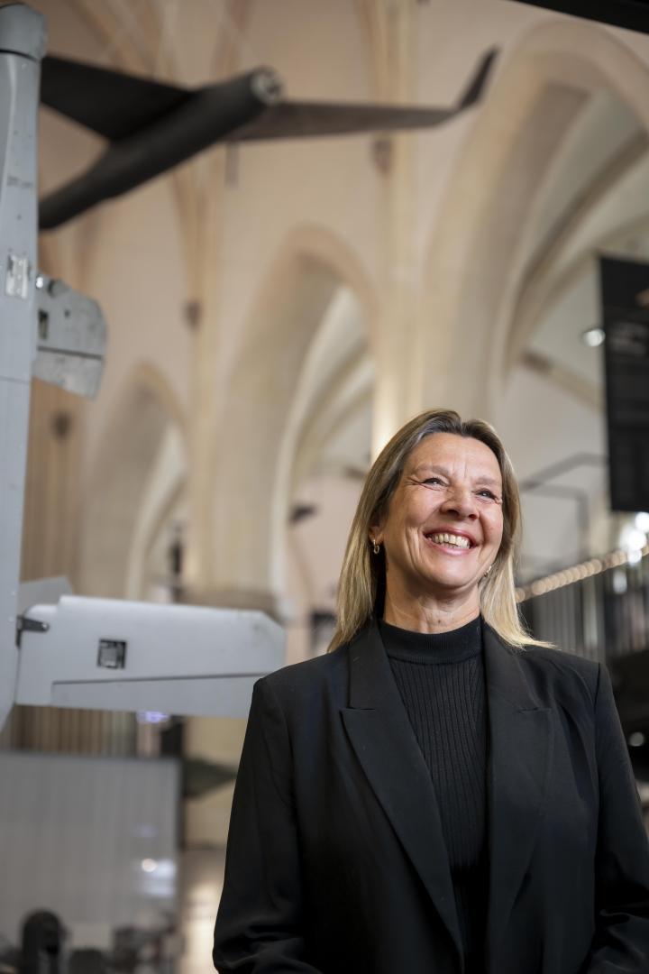 Profielfoto van museumdirecteur Daphne Maas.